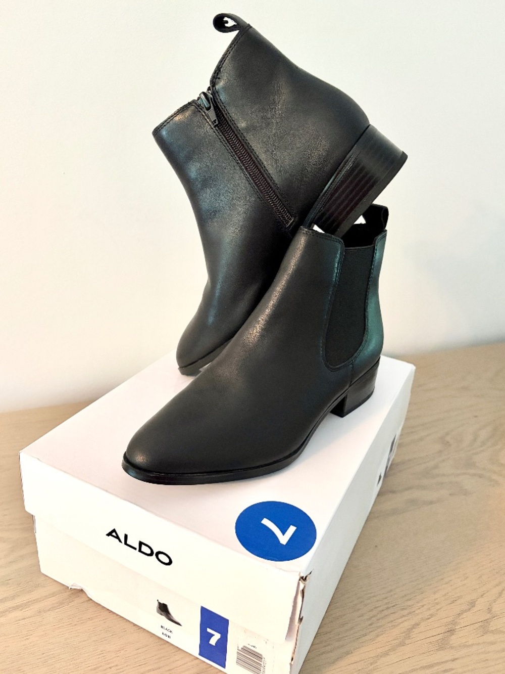 Aldo,‎ Black, Leather, Chelsea, Ankle Boots, Womens Leather Boots, Size 7, NEW